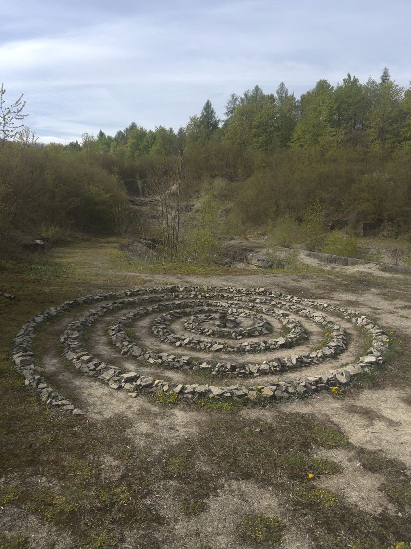 Steinspirale auf einem Kraftplatz bei Seerhausen